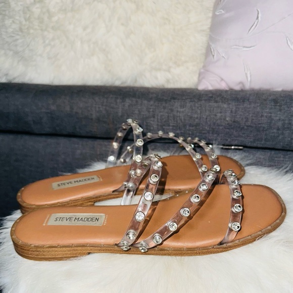 Steve Madden Clear Faux Crystal Flat Sandals✨ - Picture 8 of 8